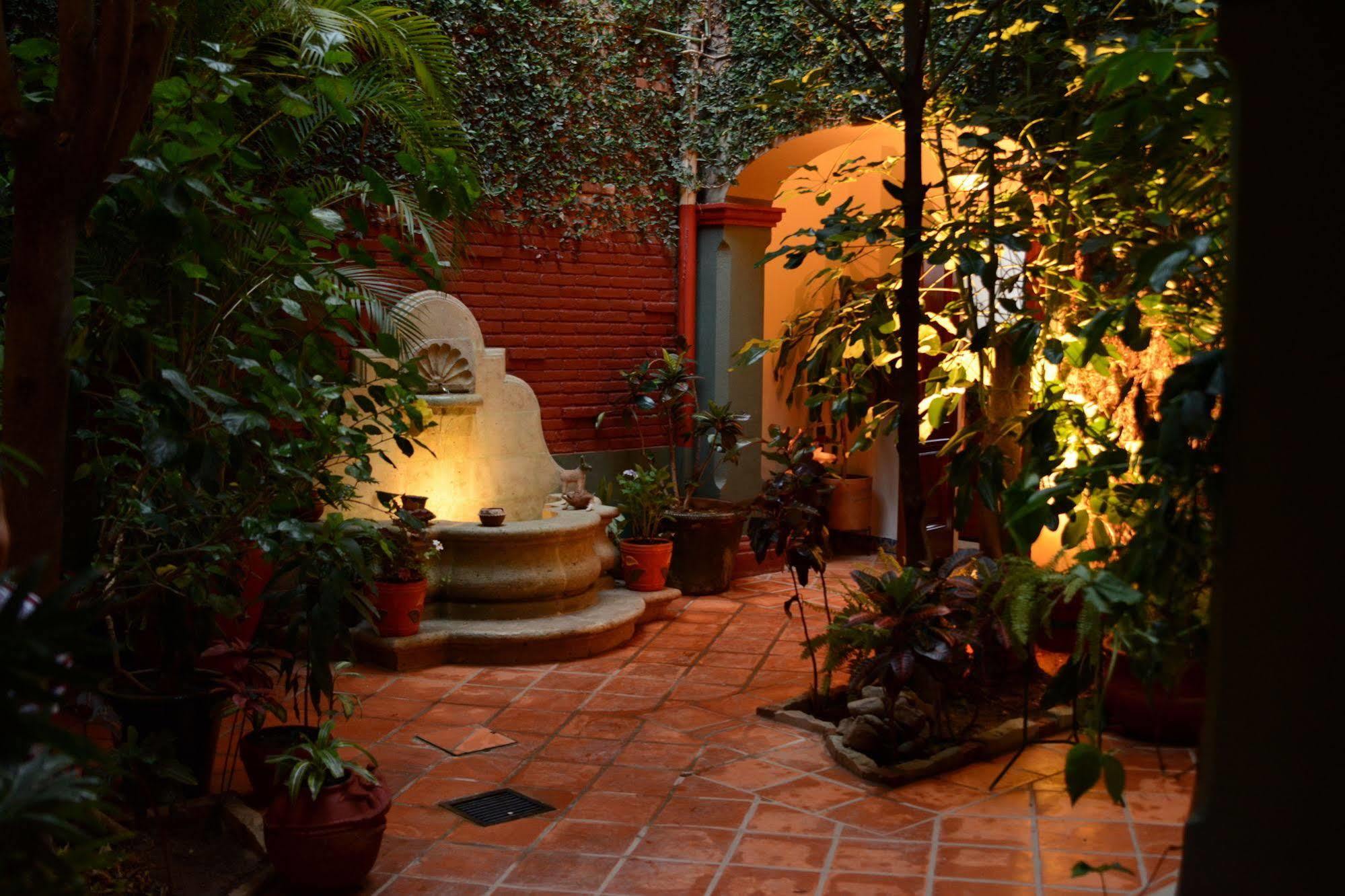 Hotel Casa Guiva Oaxaca Exterior photo